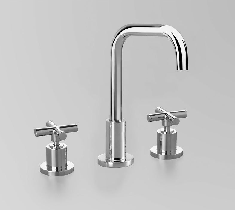 Astra Walker Astra Walker Icon + Basin Set with 135mm square Swivel Spout – A67.00.V2