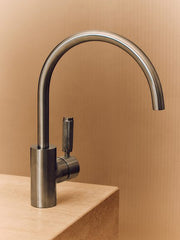 Icon + Lever Knurled