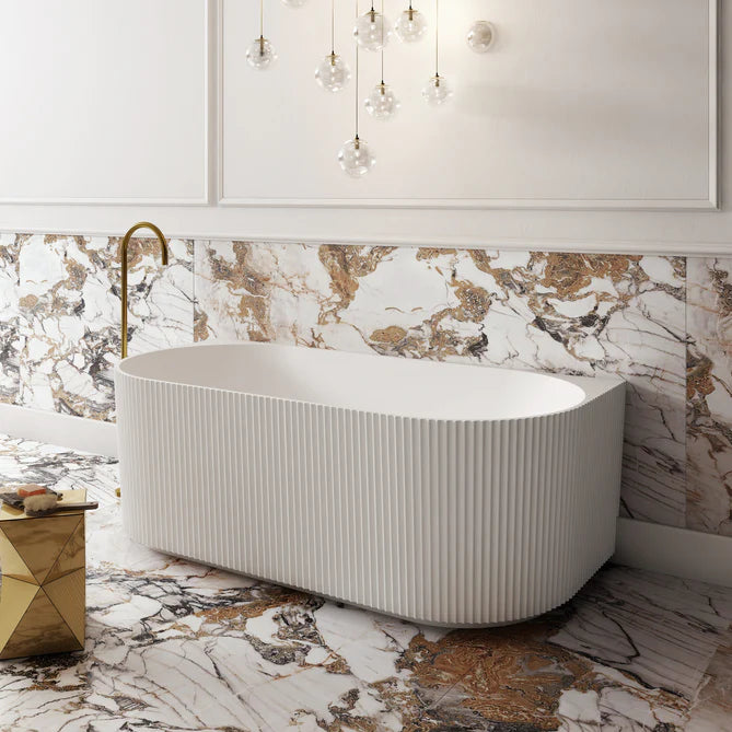 Cassa Design V-Groove Round Back To Wall 1400mm Bath in Matte White
