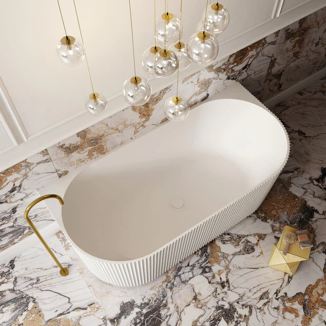 Cassa Design V-Groove Round Back To Wall 1400mm Bath in Matte White